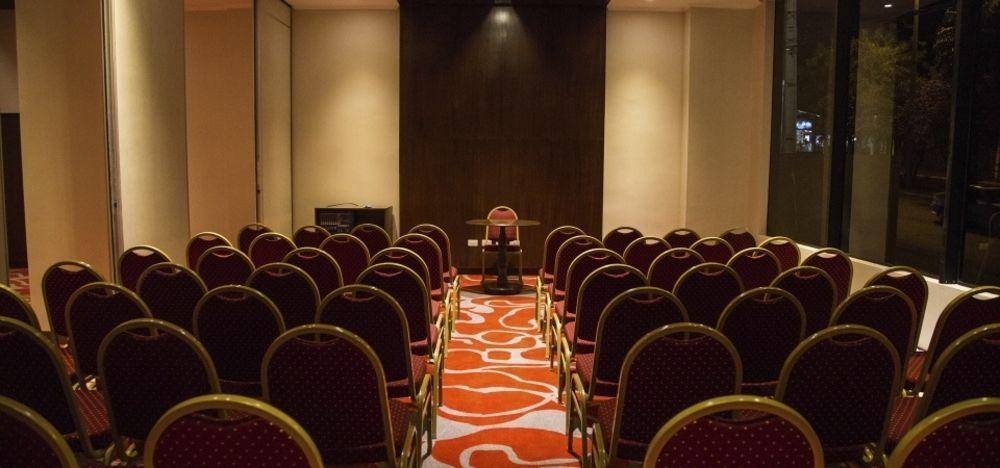 Carnaval Hotel Casino Encarnacion Ngoại thất bức ảnh A meeting room at a hotel