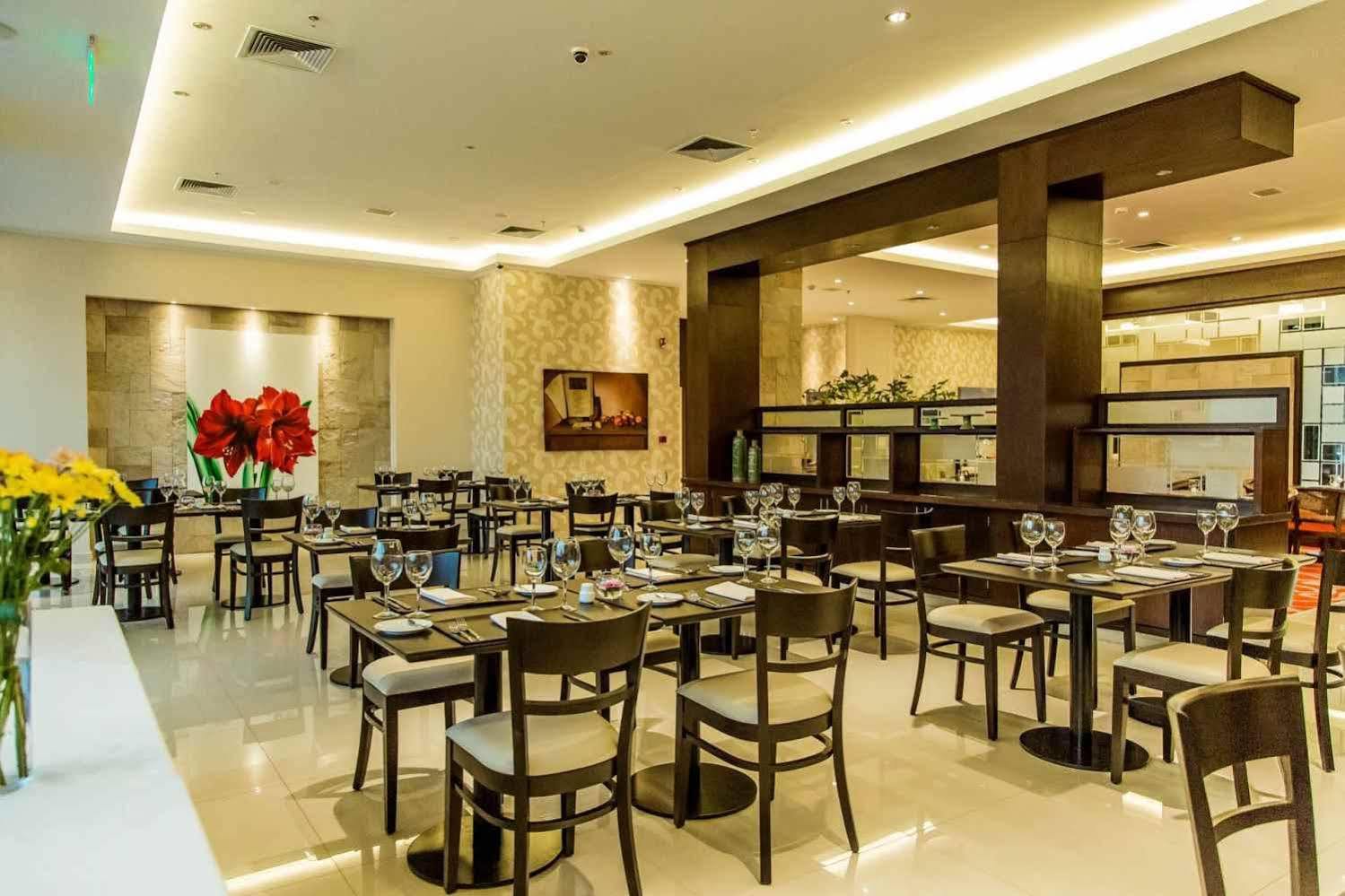 Carnaval Hotel Casino Encarnacion Ngoại thất bức ảnh Restaurant